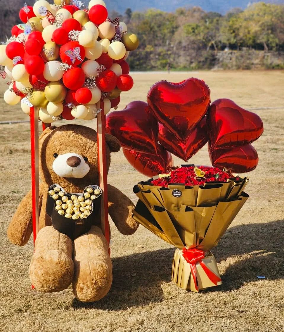 Her Royal Moment 👑 100 Rose & Teddy Balloon Luxe Combo