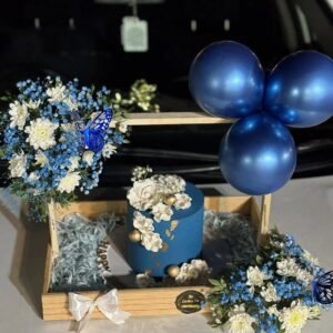 Timeless Bloom Tray 🌸✨ – 3 lbs Premium Cake & Floral Basket