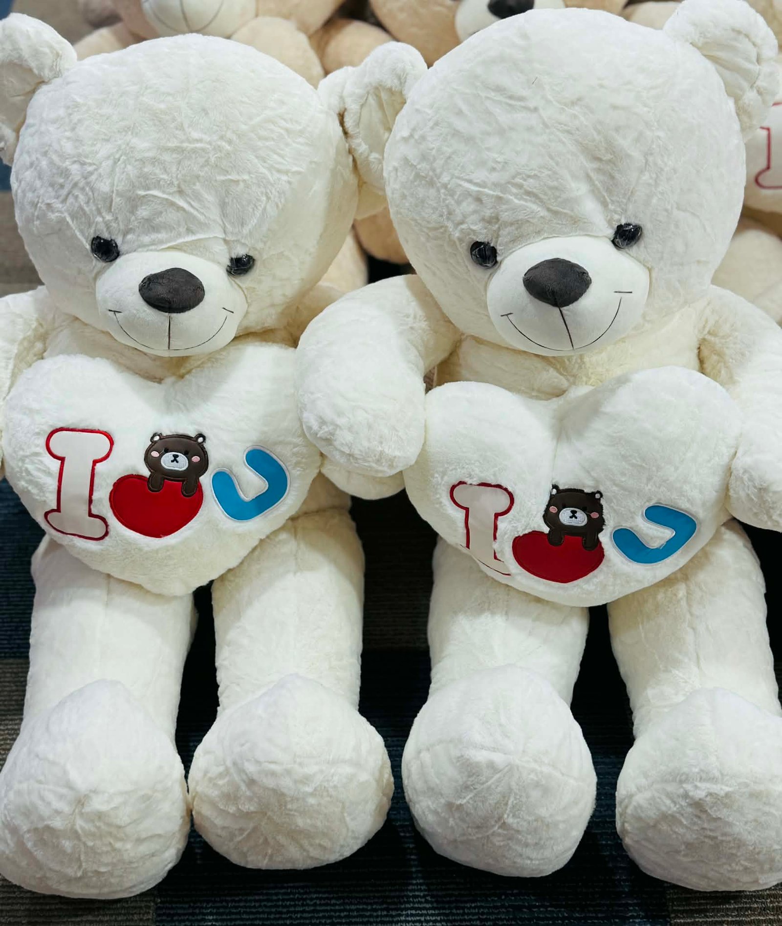 SnowFluff Luxe Teddy – Medium White Bear