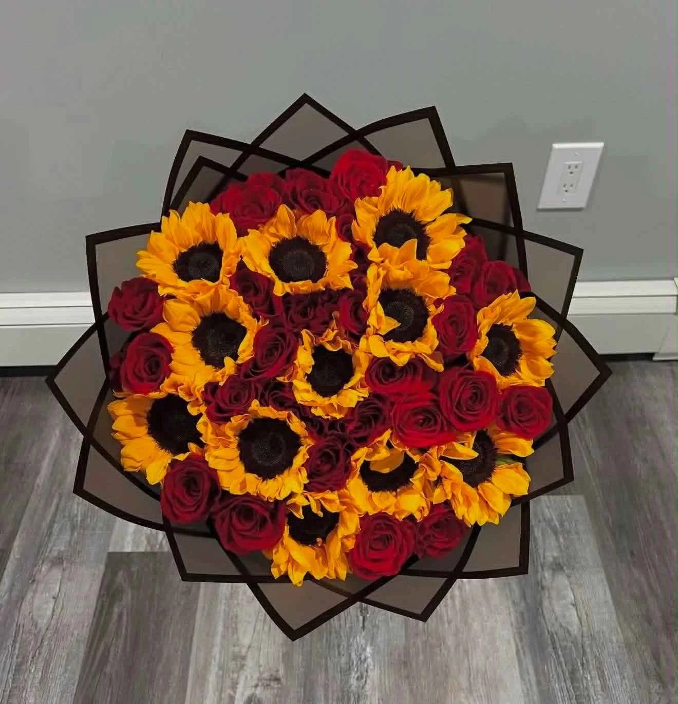 Forever Sunshine – Oversized Red Rose & Sunflower Anniversary Bouquet