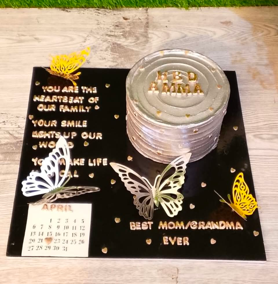 The Golden Moment – Luxury Personalized Calendar Cake Tray - Image 2