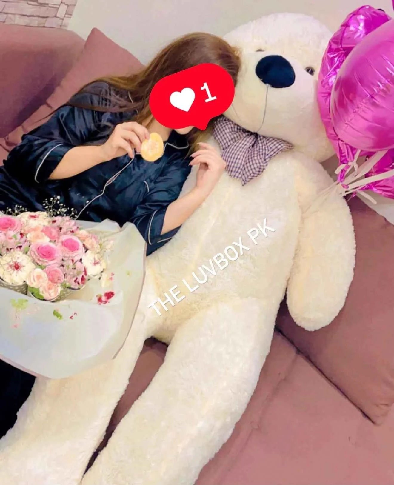 Her Favorite Giant – 6 Feet White Teddy Bear