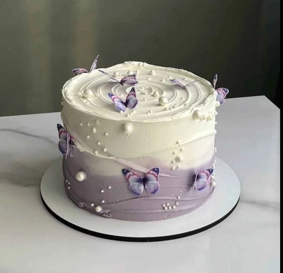 Lavender Whisper – Luxury Butterfly Designer Cake (2 lbs)
