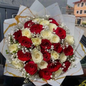 Eternal Romance – Long Stem Red & White Rose Bouquet