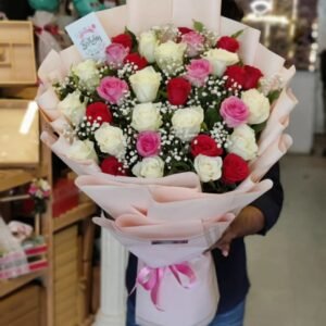 Royal Symphony Luxe Oversized Long-Stem Rose Bouquet